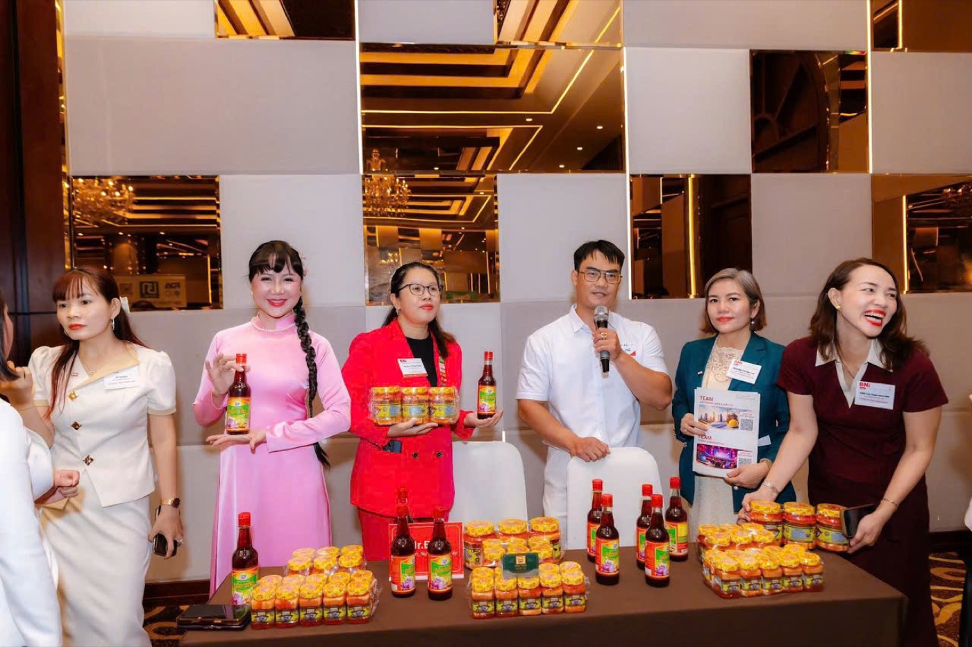 Giới thiệu sản phẩm tại sự kiện doanh nghiệp