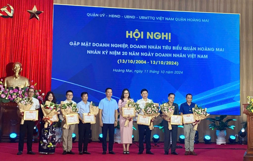 Lễ vinh danh TrungThành Foods